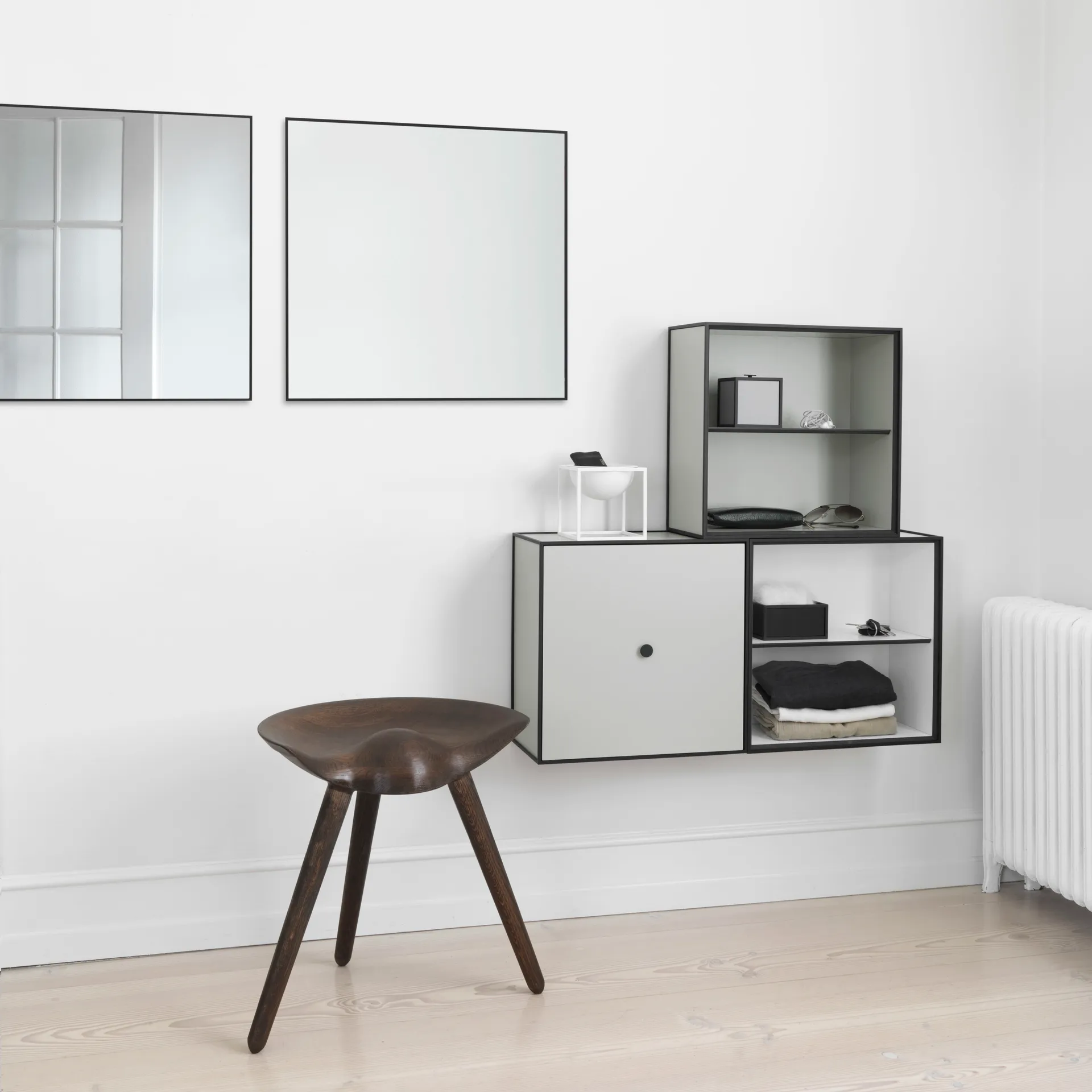 View spegel 56x56 cm, svart Audo Copenhagen