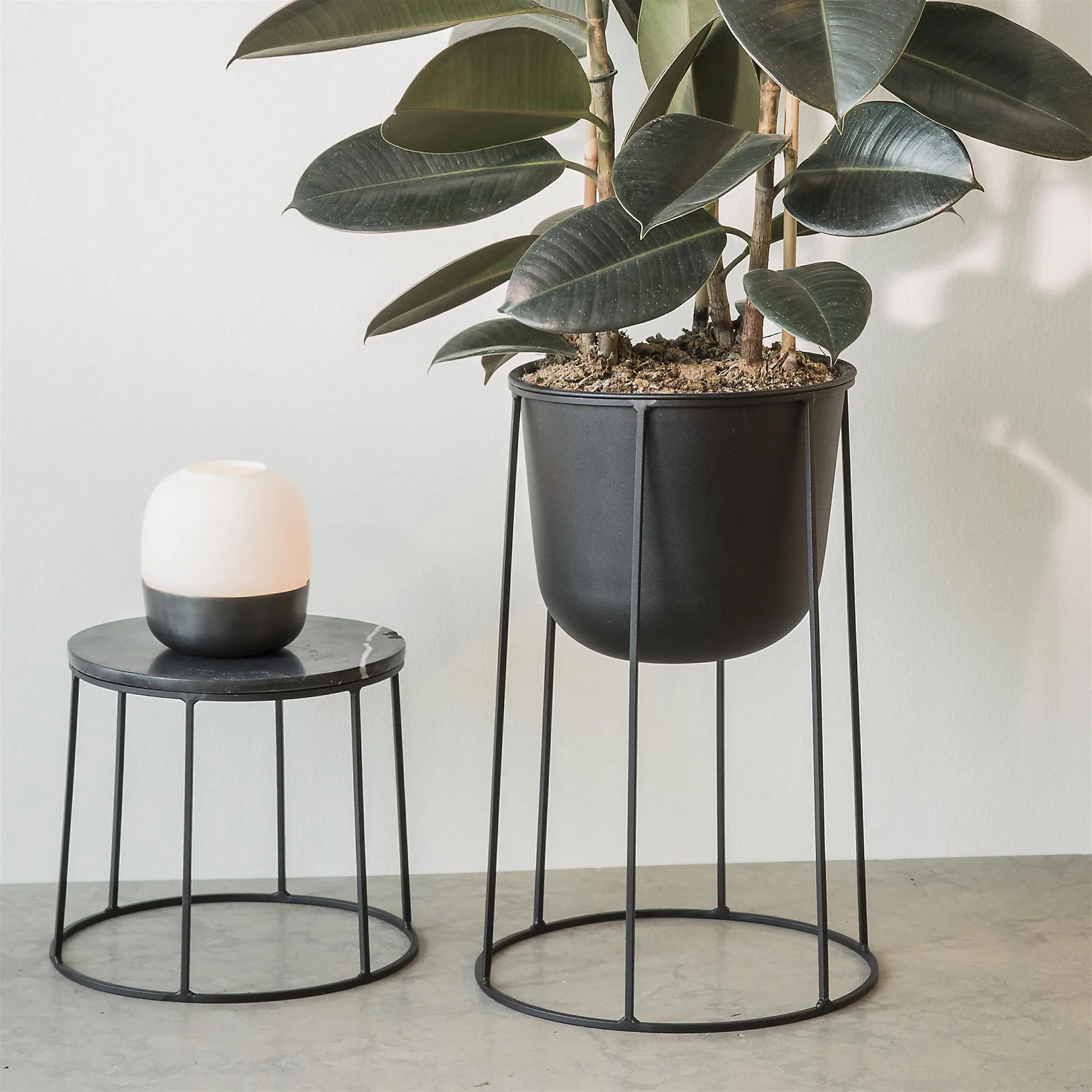 Wire table top, svart marmor Audo Copenhagen