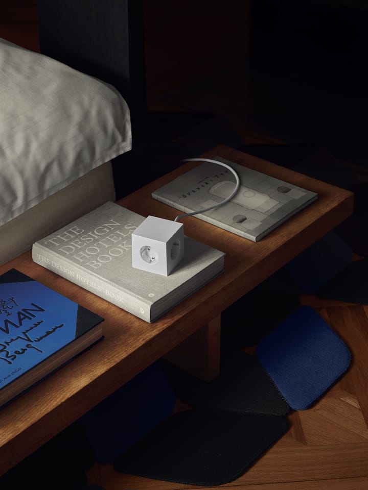 Square 1 grenuttag USB-C 30W 1,8 m, White Martinelli Luce edition Avolt