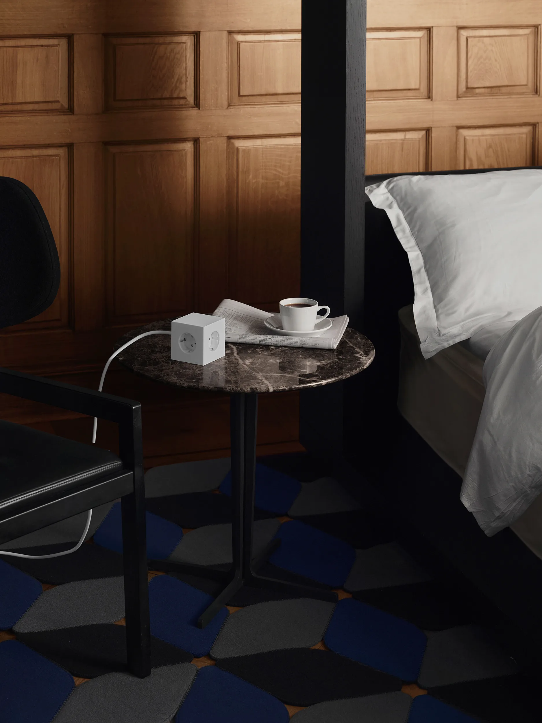 Square 1 grenuttag USB-C 30W 1,8 m, White Martinelli Luce edition Avolt