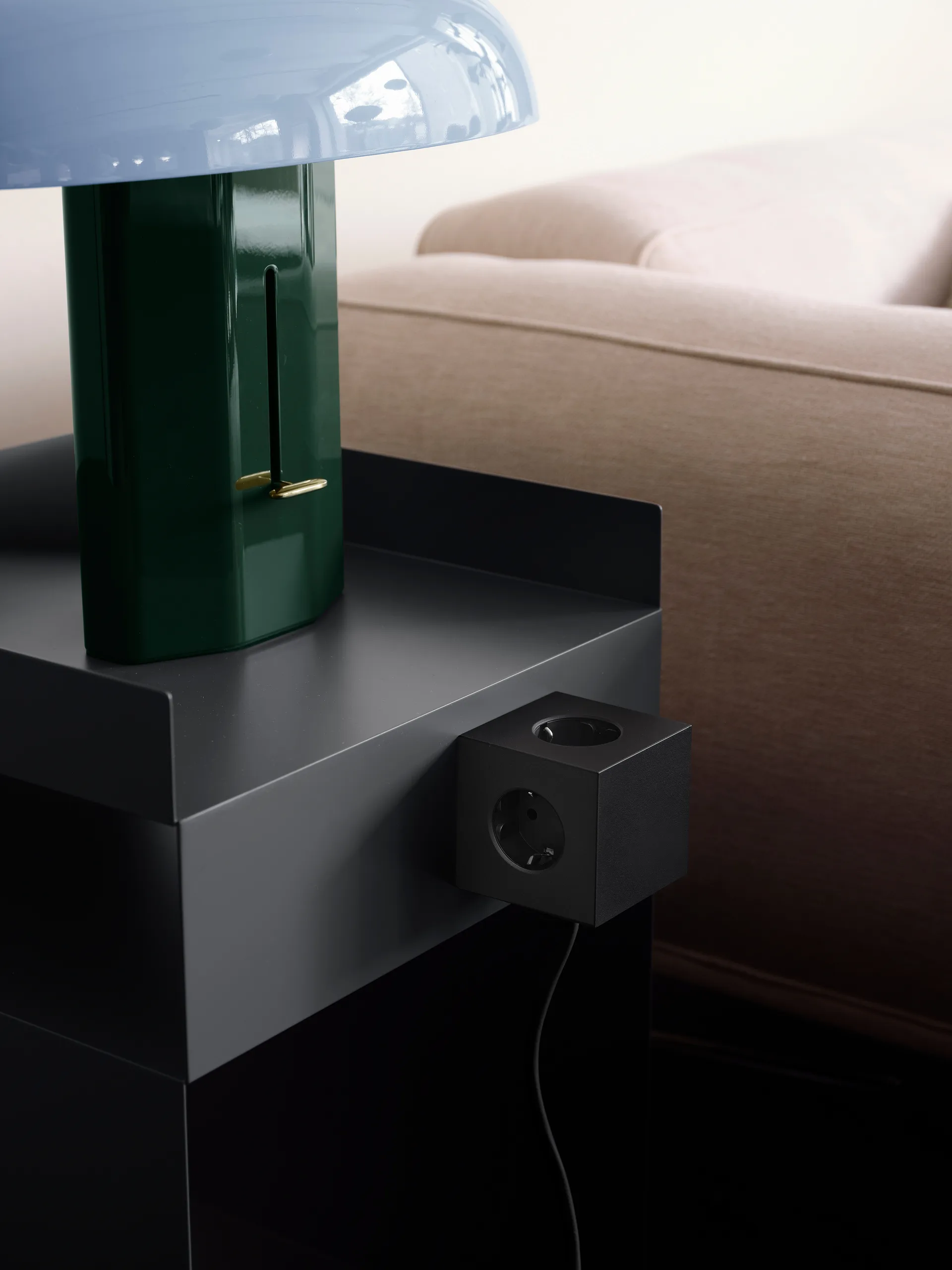 Square 1 grenuttag USB-C 30W 3 m, Stockholm Black Avolt