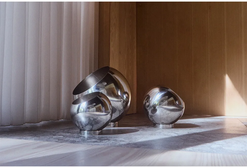 Globe blomkruka Ø17 cm, Silver AYTM