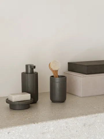 Kua tvålpump - Cedar Wood, 30 cl - blomus