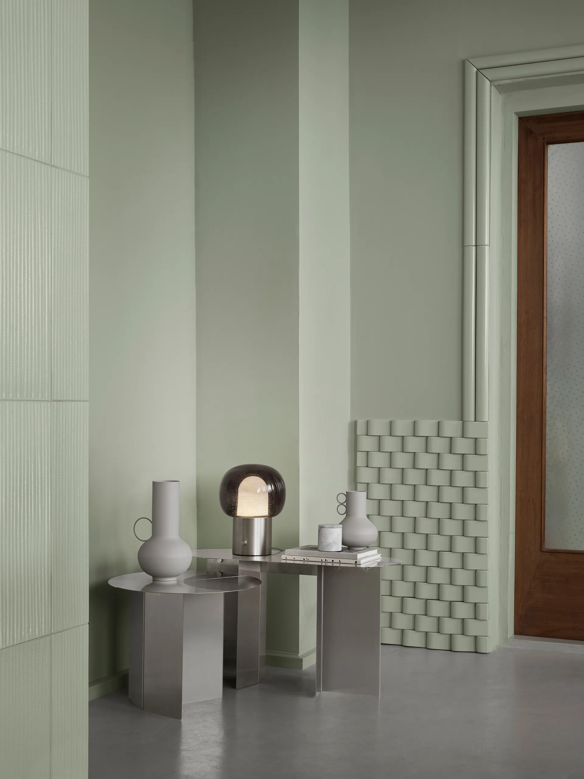 Loha vas 20 cm, Moonbeam blomus