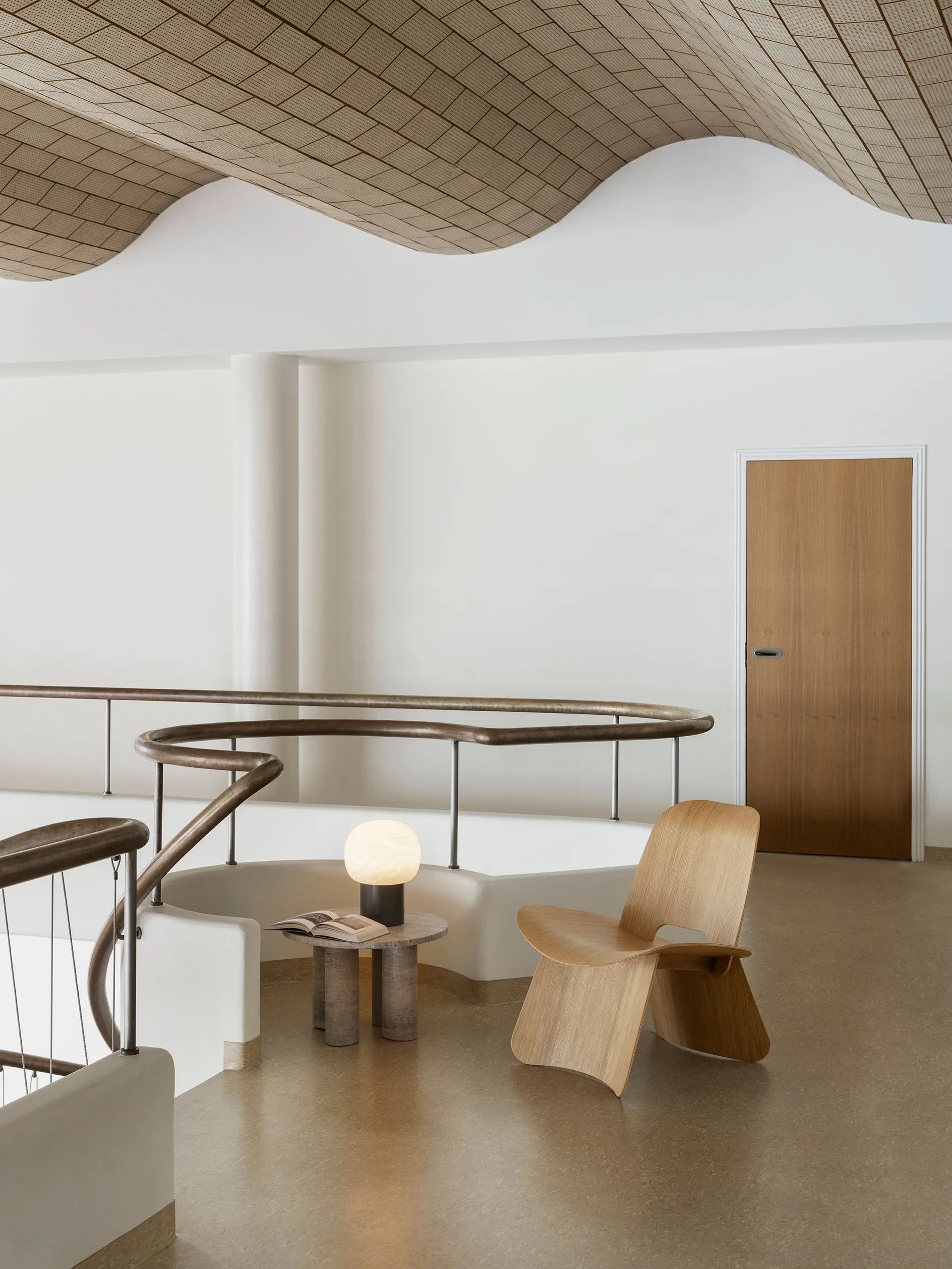 Nagomi stol, Oljad plywood blomus