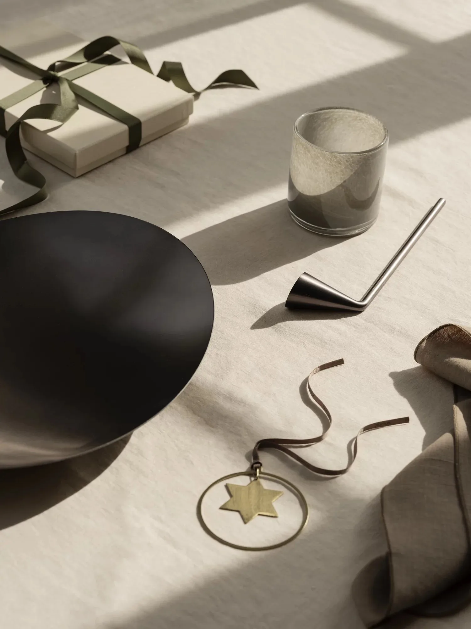 SAGA ljuslykta S Ø8,3 cm, Dove blomus