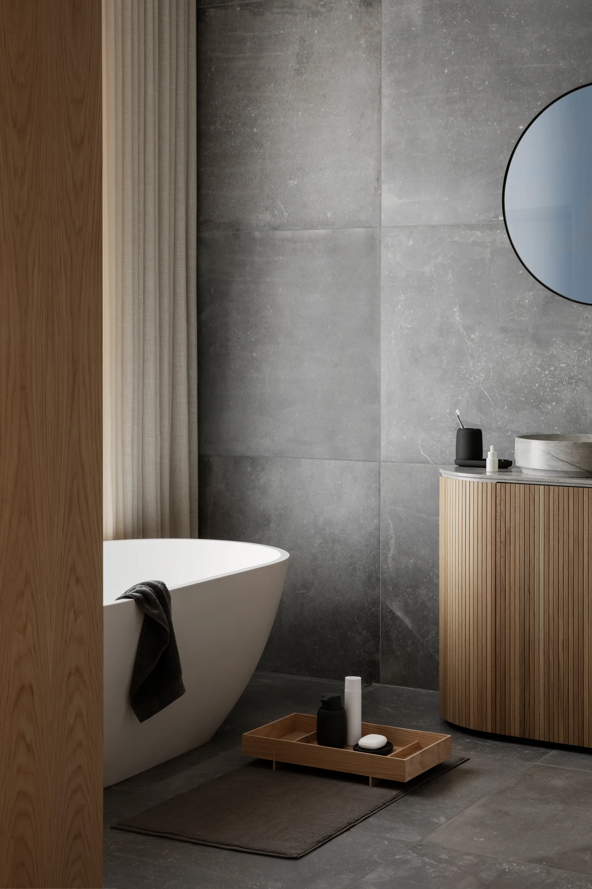 Sono tvålfat 10x13 cm, Svart blomus