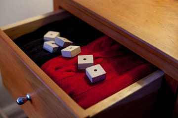 Bosign doftblock i vit cederträ på snöre - 10-pack - Bosign