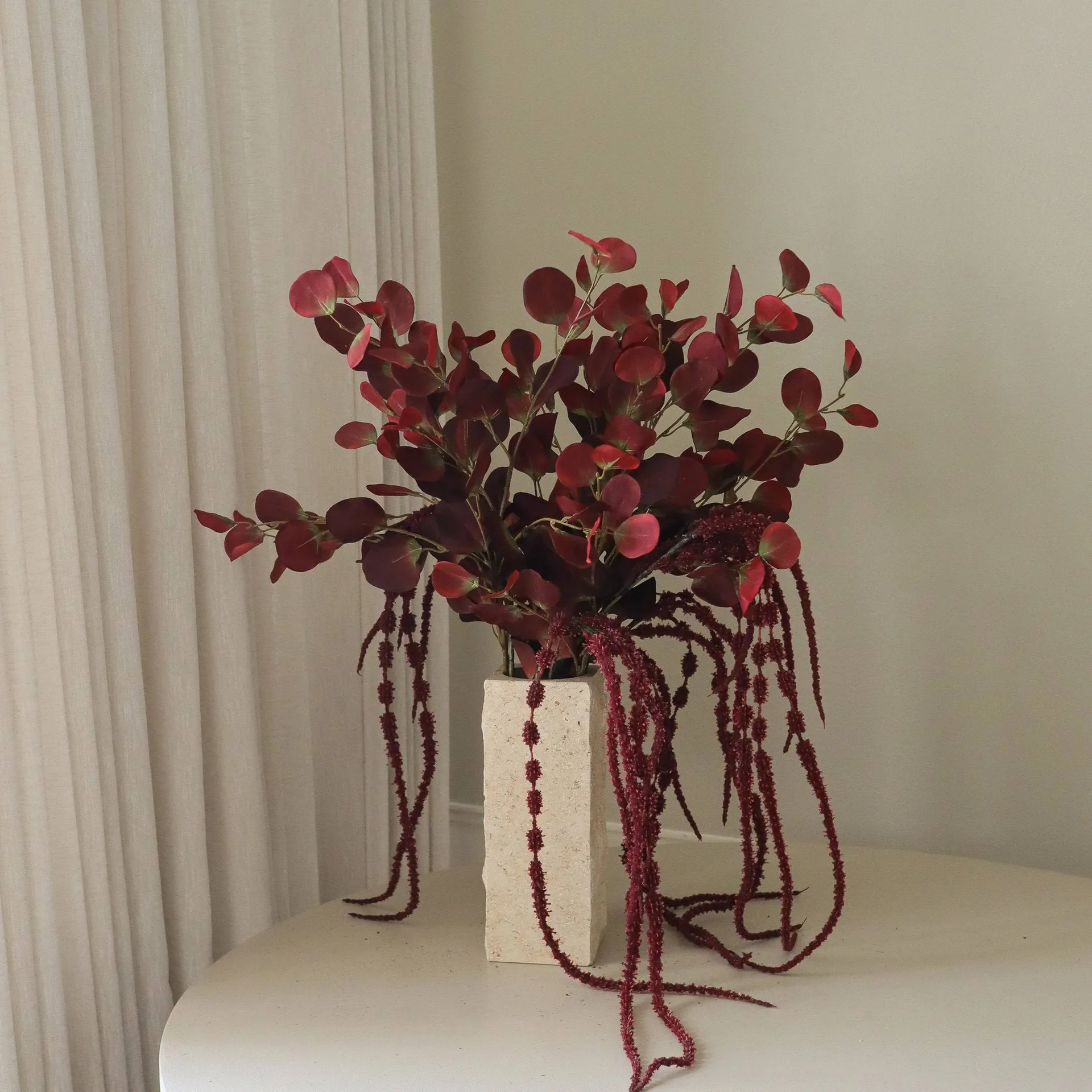 Burgundy veil konstgjord bukett, Eukalyptus, amarant, 84 cm Botané