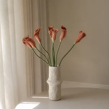 Kalla lilja konstgord bukett - Brun, 62 cm, 8 st - Botané