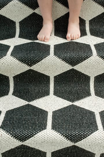 Anna matta stor svart - 150 x 200 cm - Brita Sweden