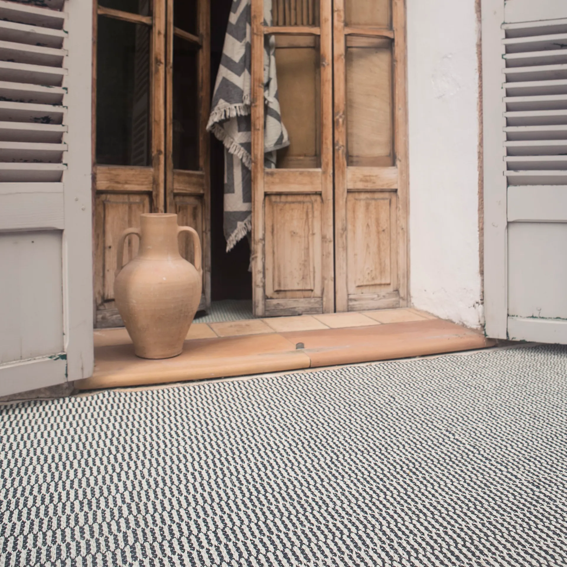 Pemba matta beluga, 70x200 cm Brita Sweden