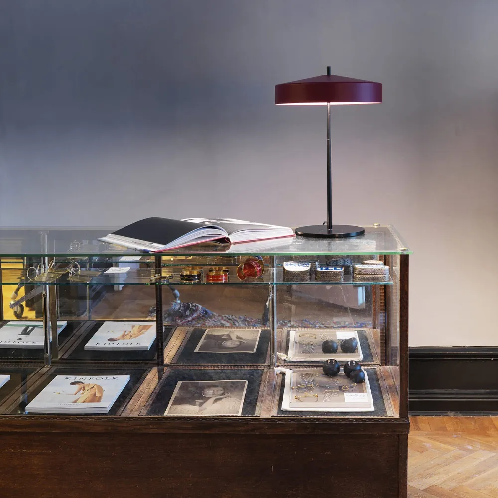 Cymbal bordslampa, vit matt, svart sladd Bsweden