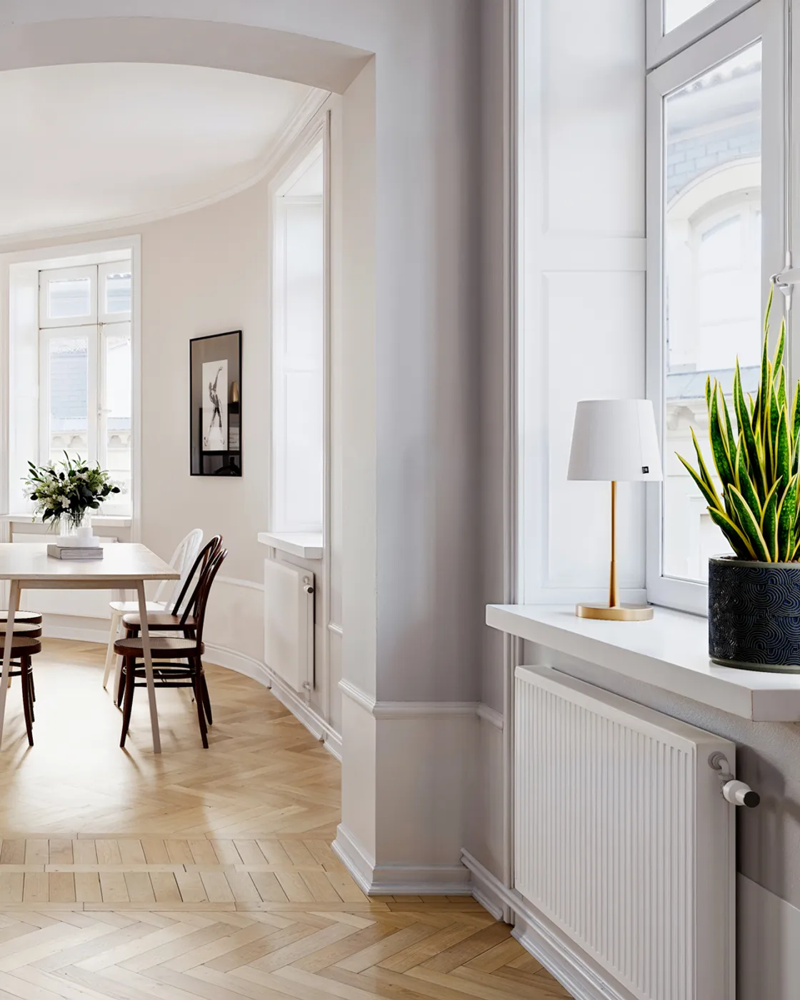 Lumi bordslampa 48,5 cm, Guld-vit By Rydéns