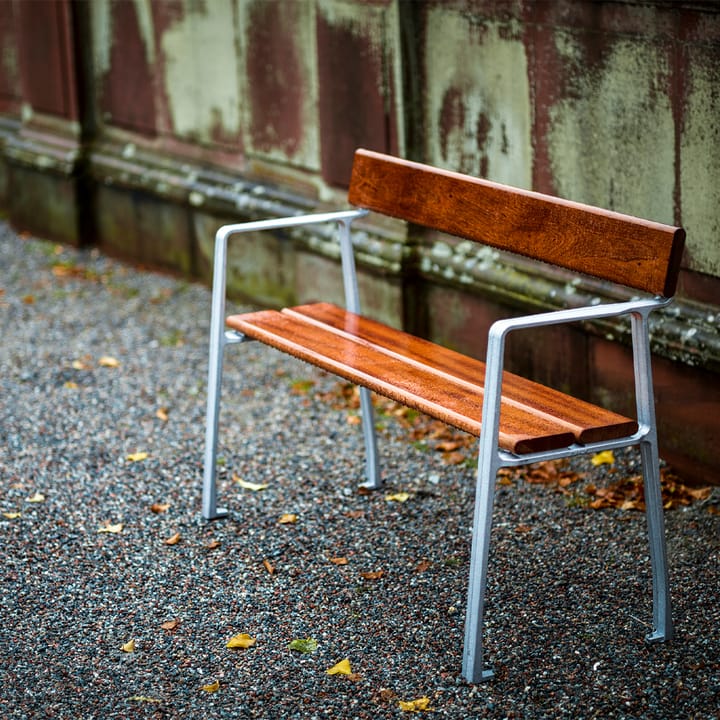 Piccolo soffa, Mahogny, rå aluminiumstativ Byarums bruk