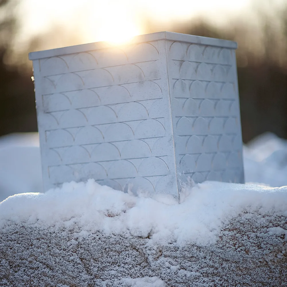 Relief växtkärl, Svart Byarums bruk