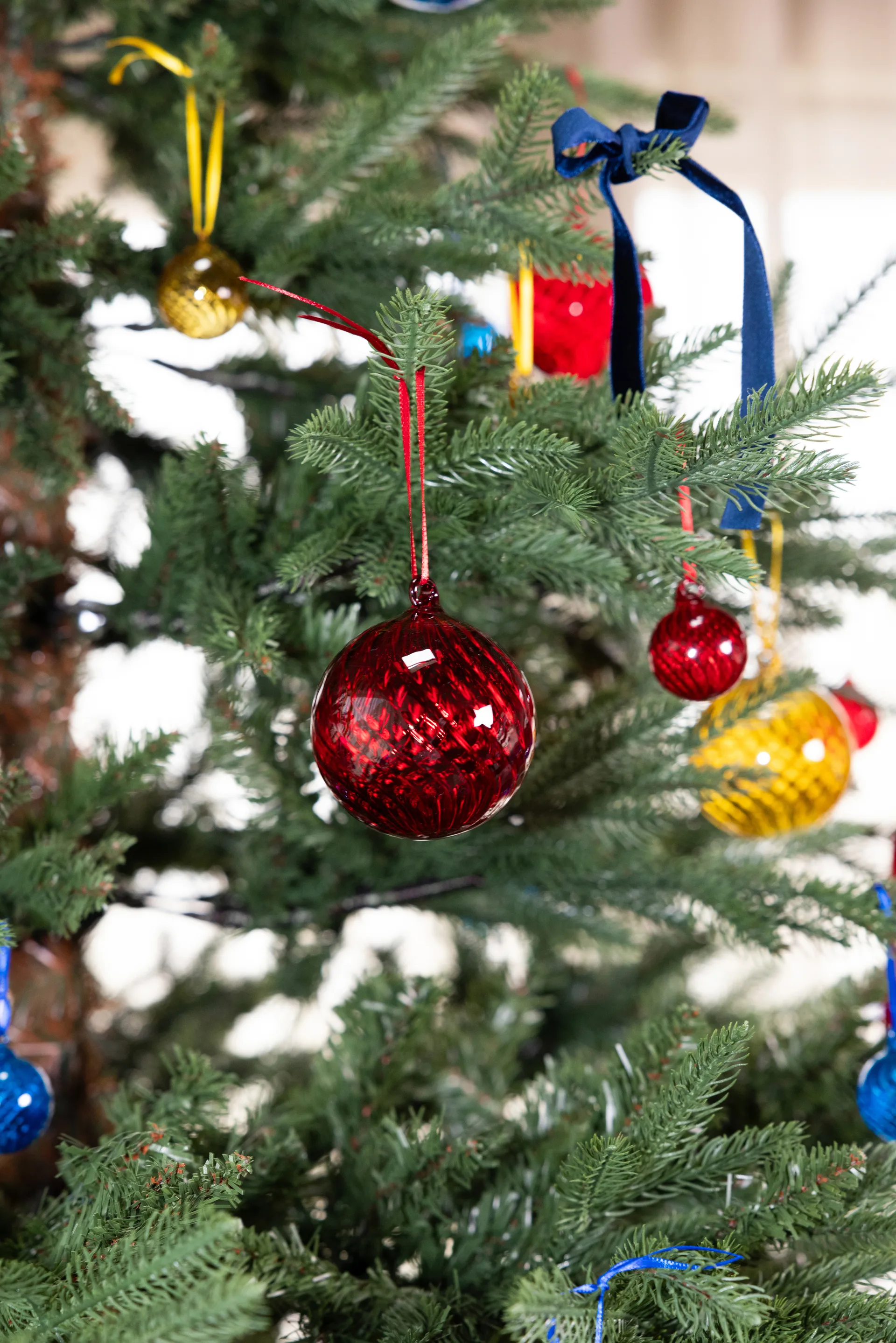 Opacity julgranskula XS Ø4 cm 4-pack, Gul Byon