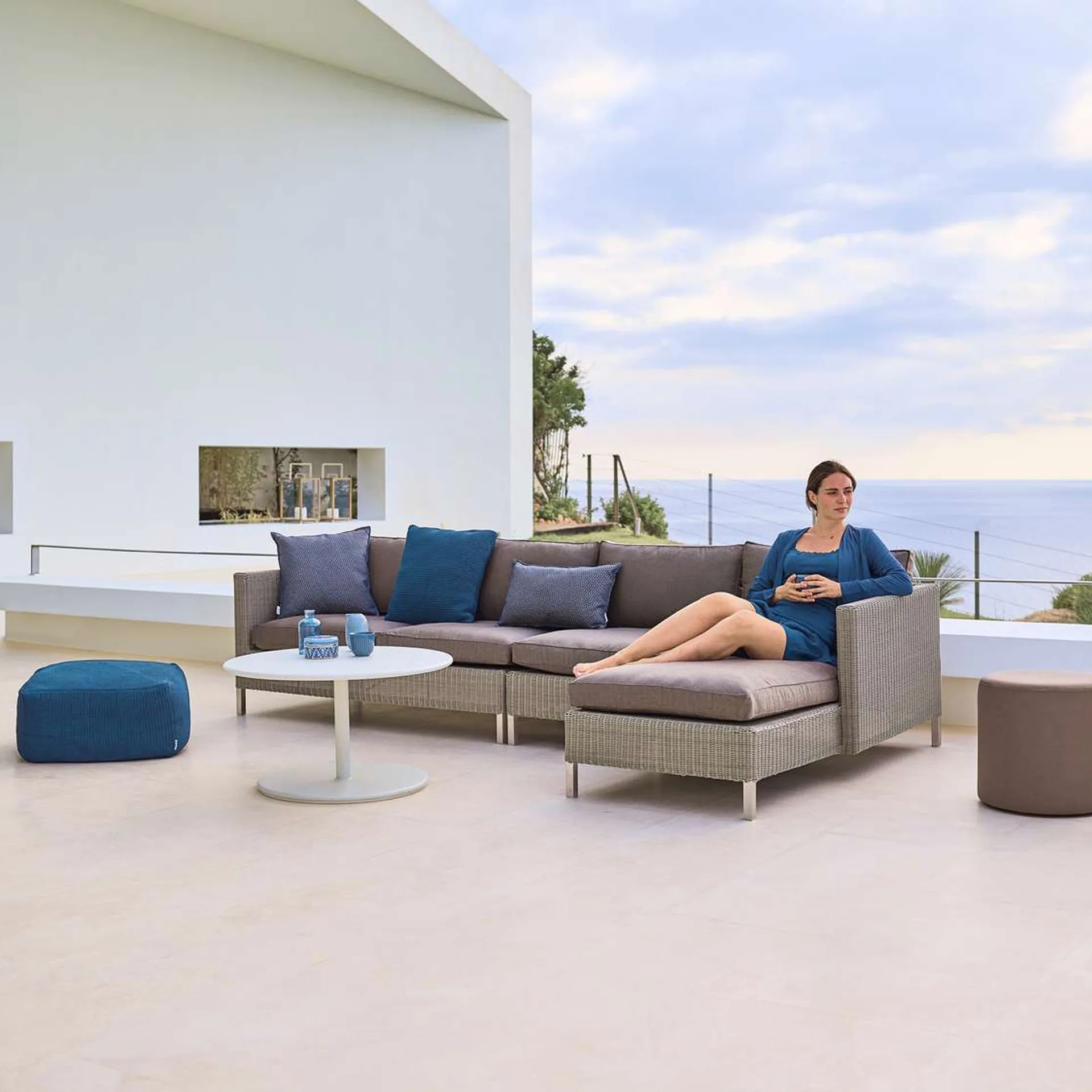 Connect modulsoffa, 2-sits taupe, vänster, vita dynor Cane-line