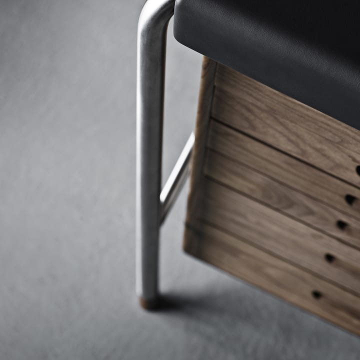 AJ52 Society Table skrivbord, Lackad valnöt inkl. belysning 160 cm Carl Hansen & Søn