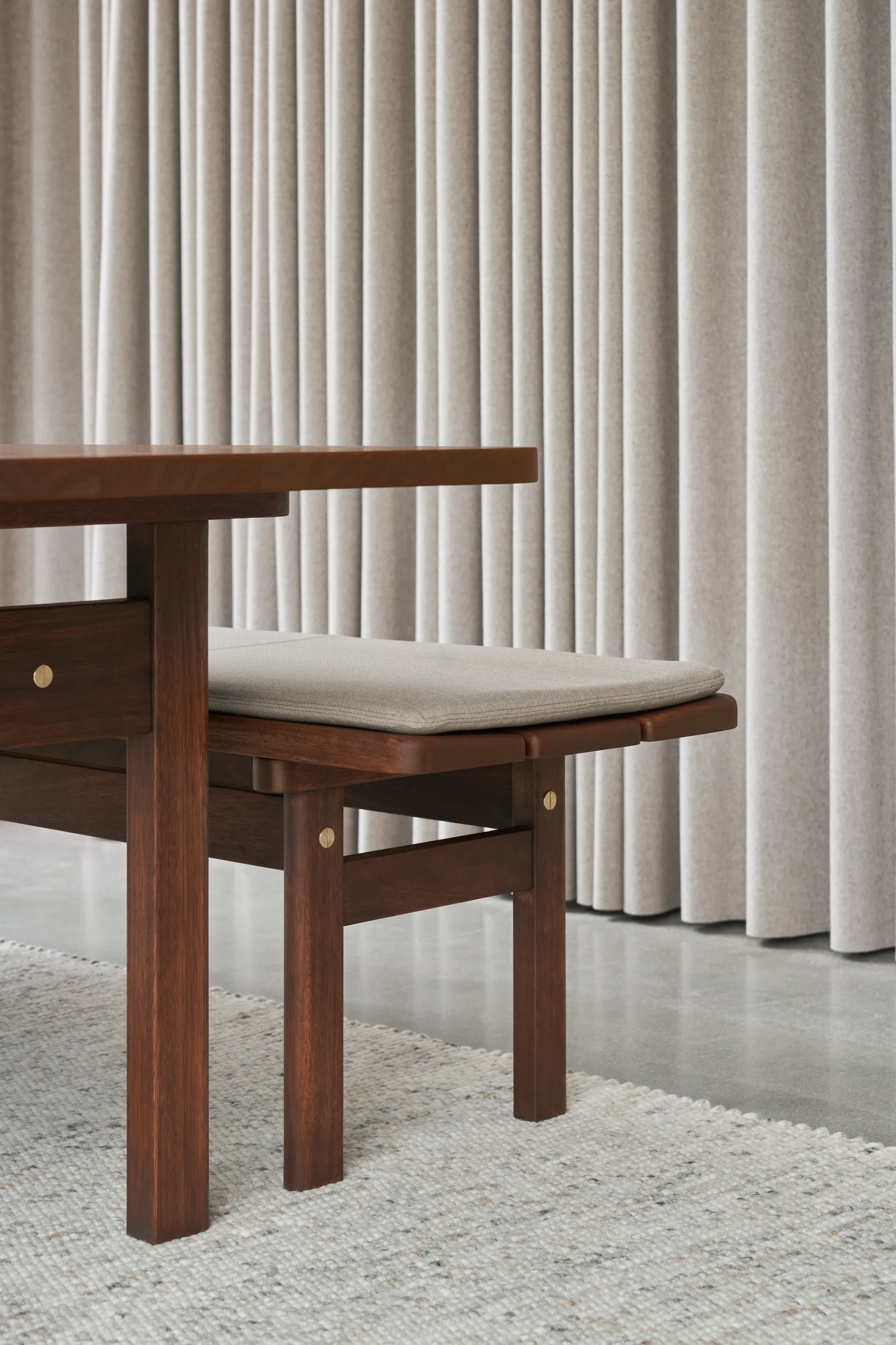 BM0700 sittdyna till Asserbo bänk, Crisp 4115 Carl Hansen & Søn