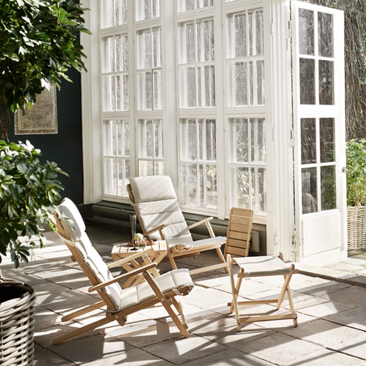 BM5868 sidobord, Teak 45x45 cm Carl Hansen & Søn