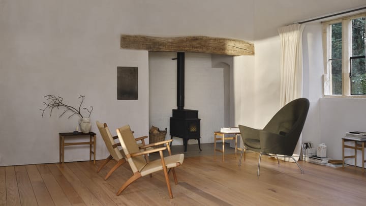 CH004 nesting tables satsbord, Oljad ek-valnöt Carl Hansen & Søn
