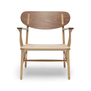 CH22 fåtölj - Klarlack ek-valnöt-naturflätad - Carl Hansen & Søn