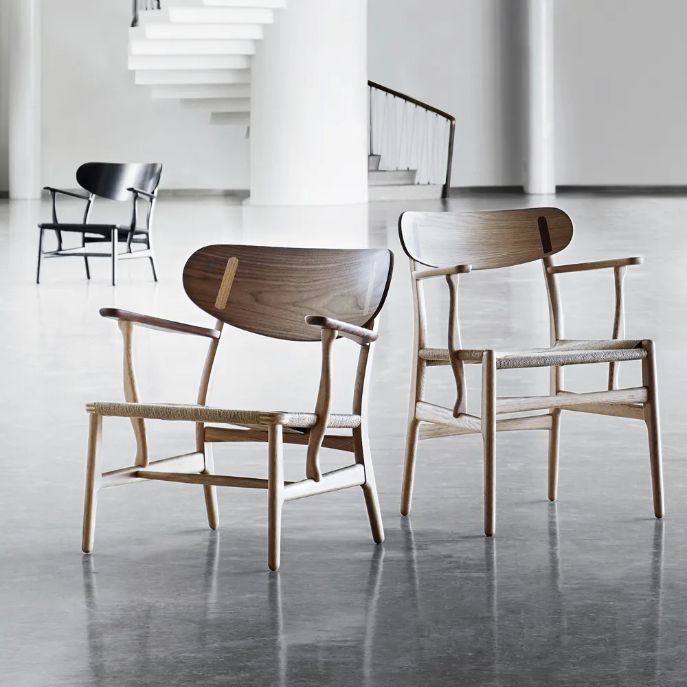 CH22 fåtölj, Oljad valnöt-naturflätad Carl Hansen & Søn