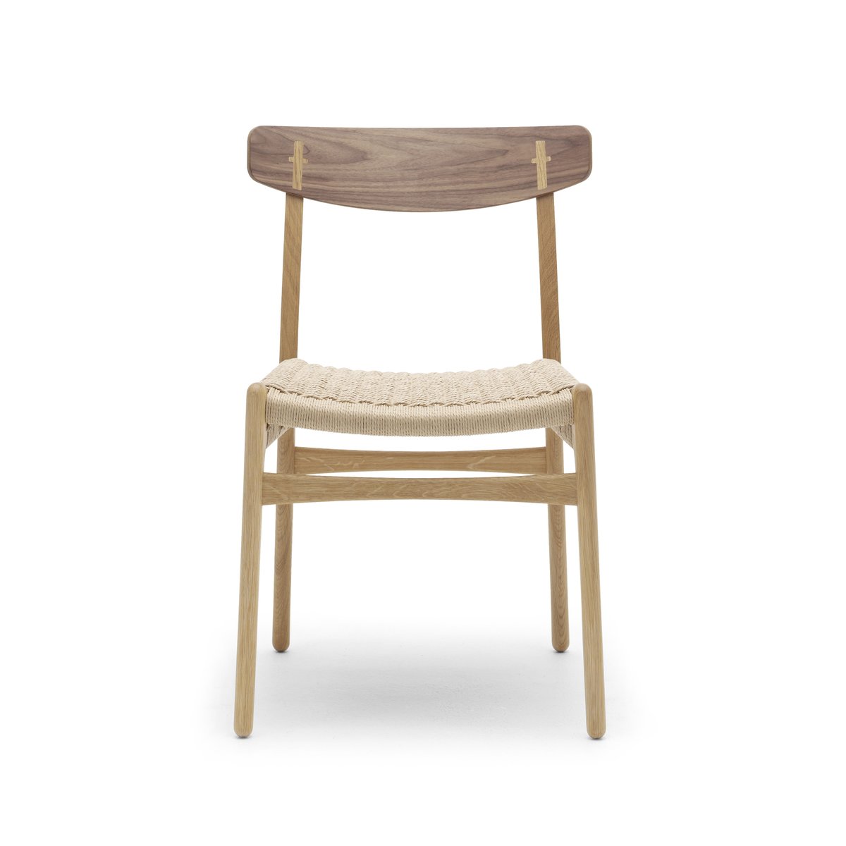Carl Hansen & Son CH23 stol Oljad valnöt-ek-naturflätad