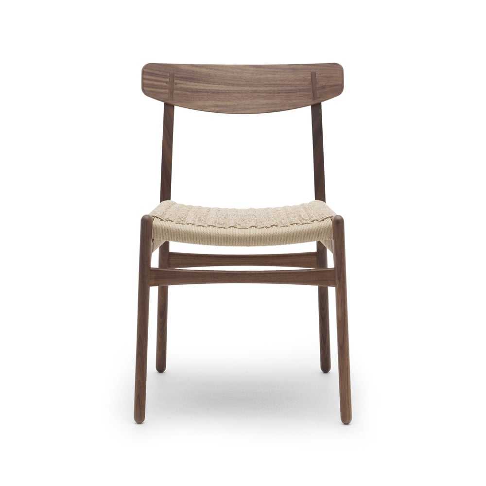 Carl Hansen & Son CH23 stol Oljad valnöt-naturflätad