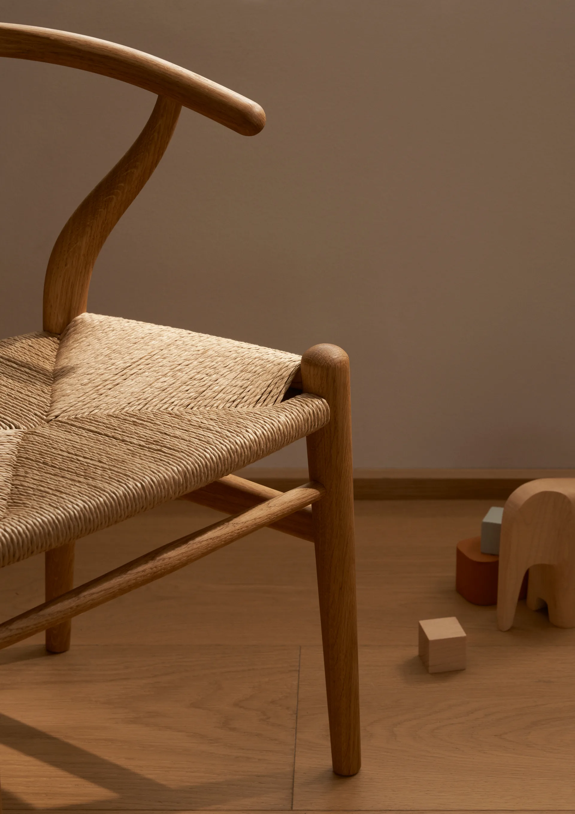 CH24 Child Wishbone Chair Birthday Edition barnstol, Oiled oak-natural cord Carl Hansen & Søn