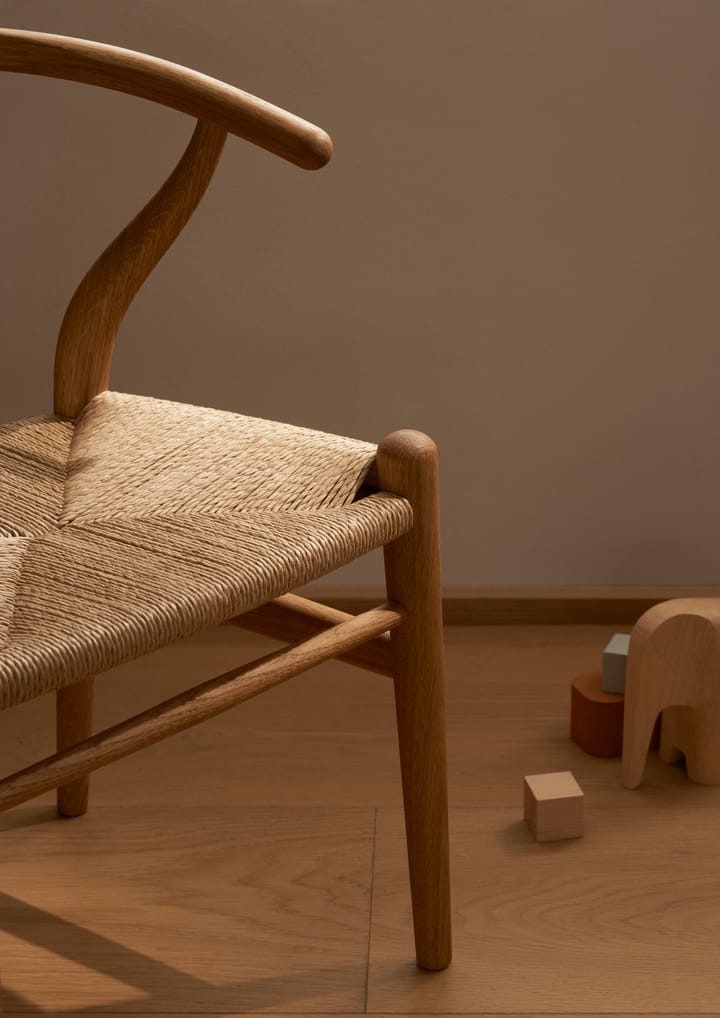 CH24 Child Wishbone Chair Birthday Edition barnstol - Oiled oak-natural cord - Carl Hansen & Søn