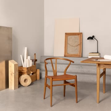 CH24 Y-stol Birthday Edition - teak, sits i anilinläder - Carl Hansen & Søn