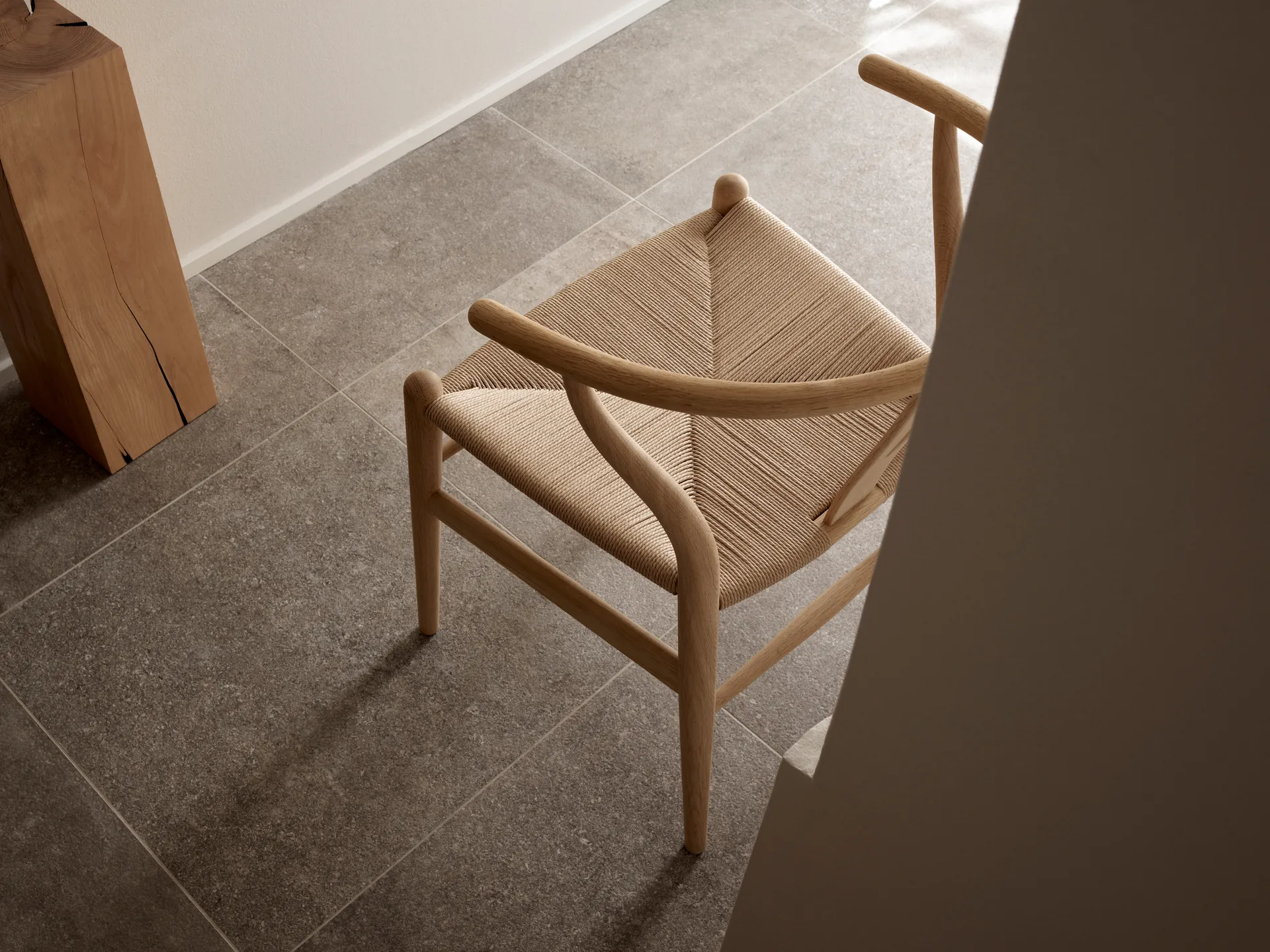 CH24 Y-stol, Oljad ek-naturflätad Carl Hansen & Søn