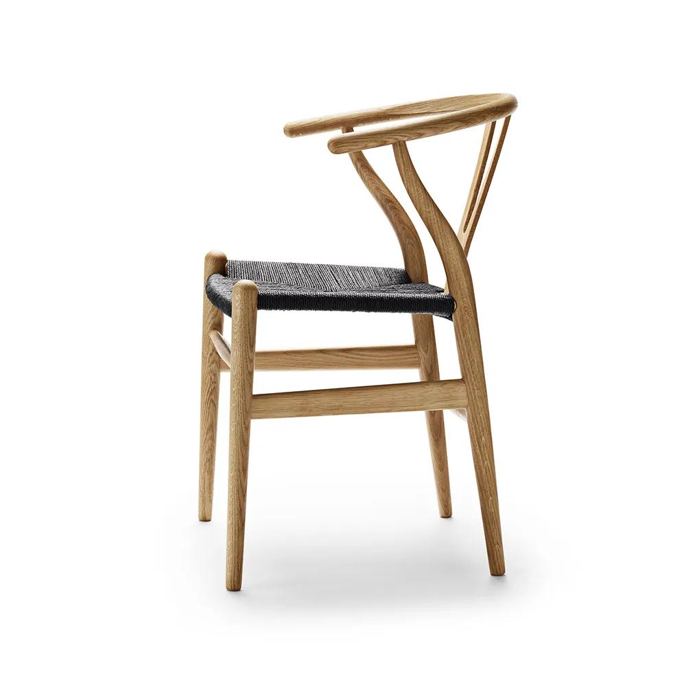 CH24 Y-stol, Oljad ek-svart Carl Hansen & Søn