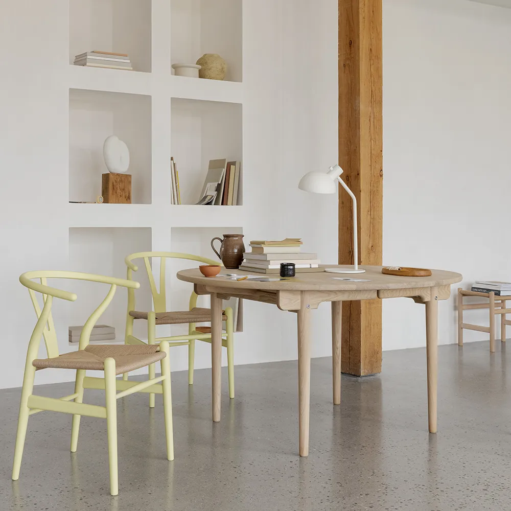 CH24 Y-stol Soft Crawford Wegner, Hollyhock-naturflätad Carl Hansen & Søn