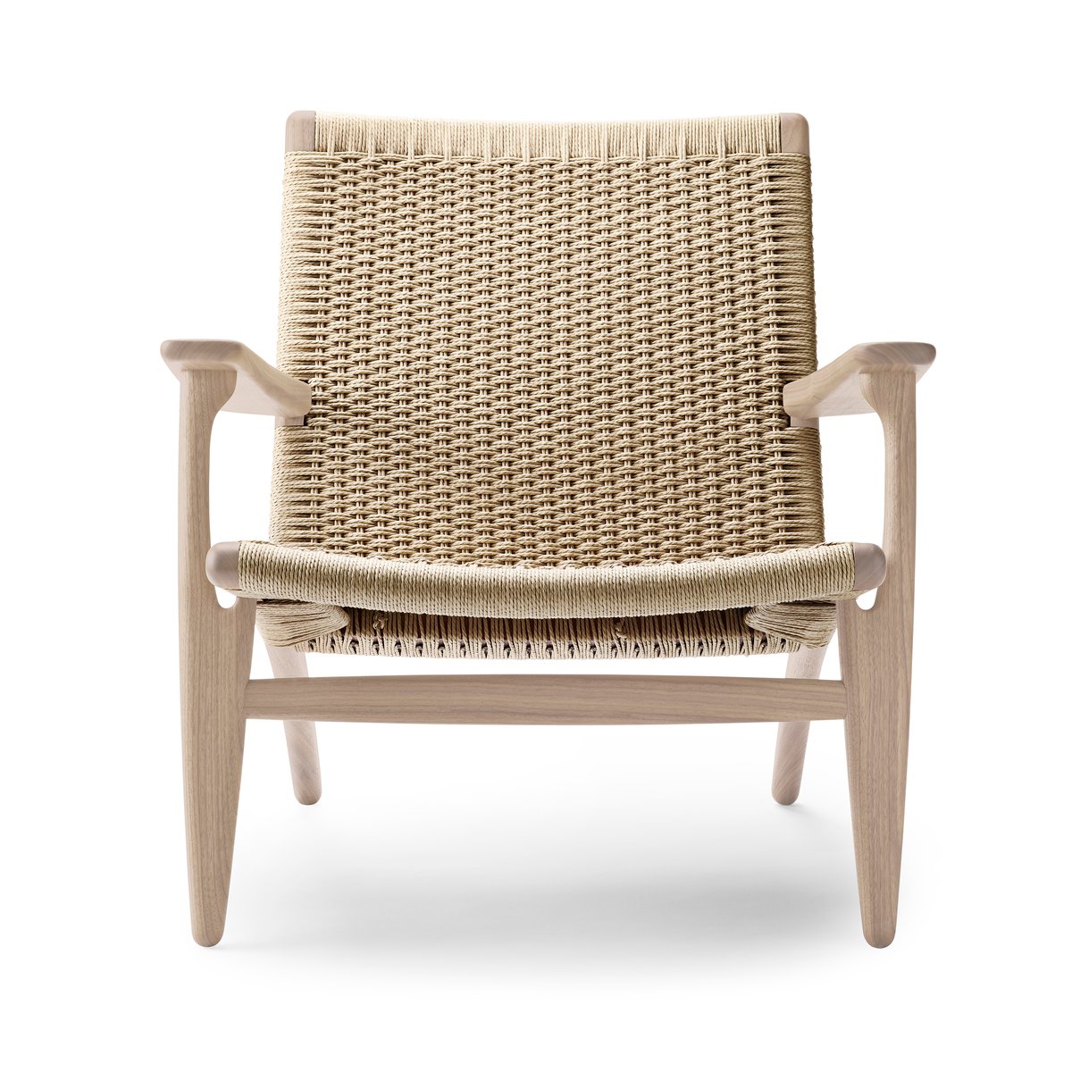 Carl Hansen & Son CH25 fåtölj Vitoljad ek-naturflätad