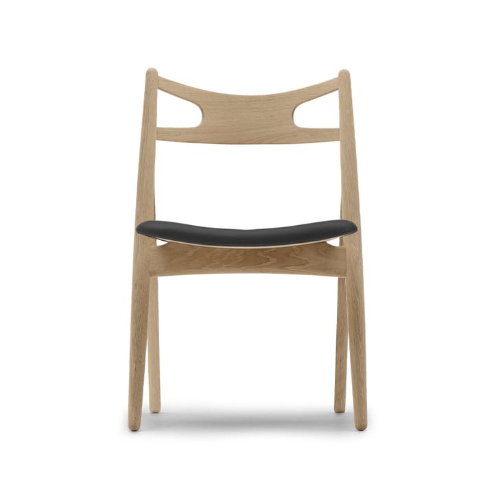 CH29P Sawbuch chair lädersits - Thor 301-såpad ek-svart - Carl Hansen & Søn