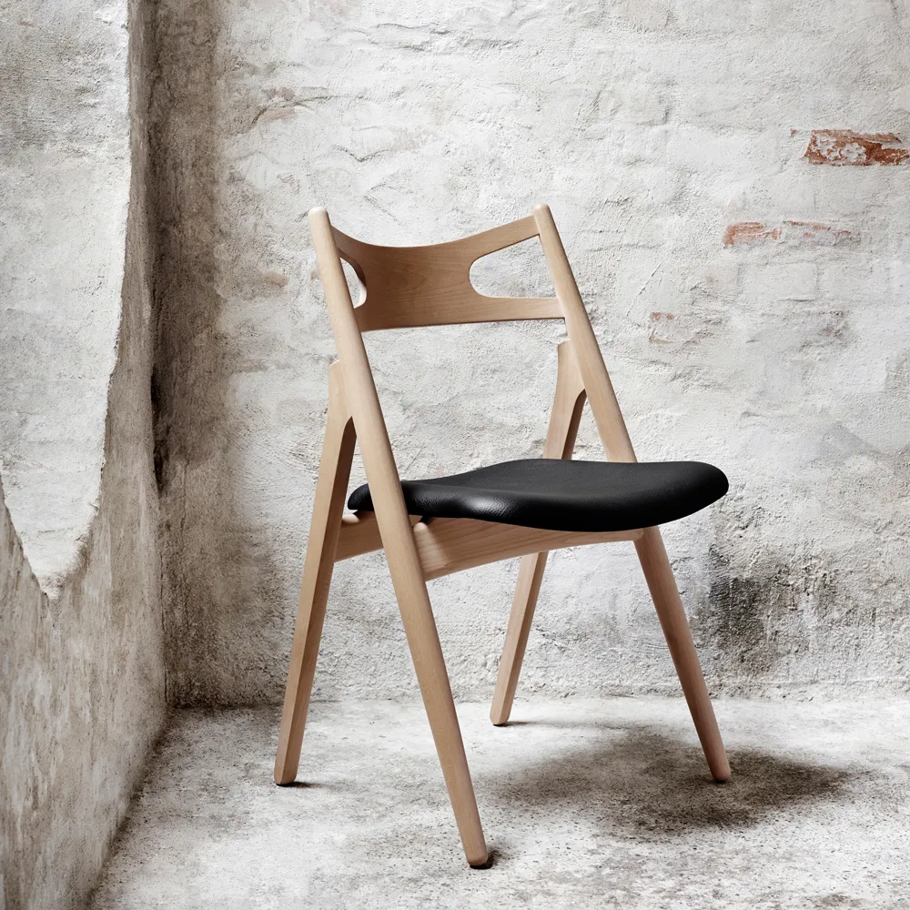 CH29P Sawbuch chair lädersits, Thor 301-såpad ek-svart Carl Hansen & Søn