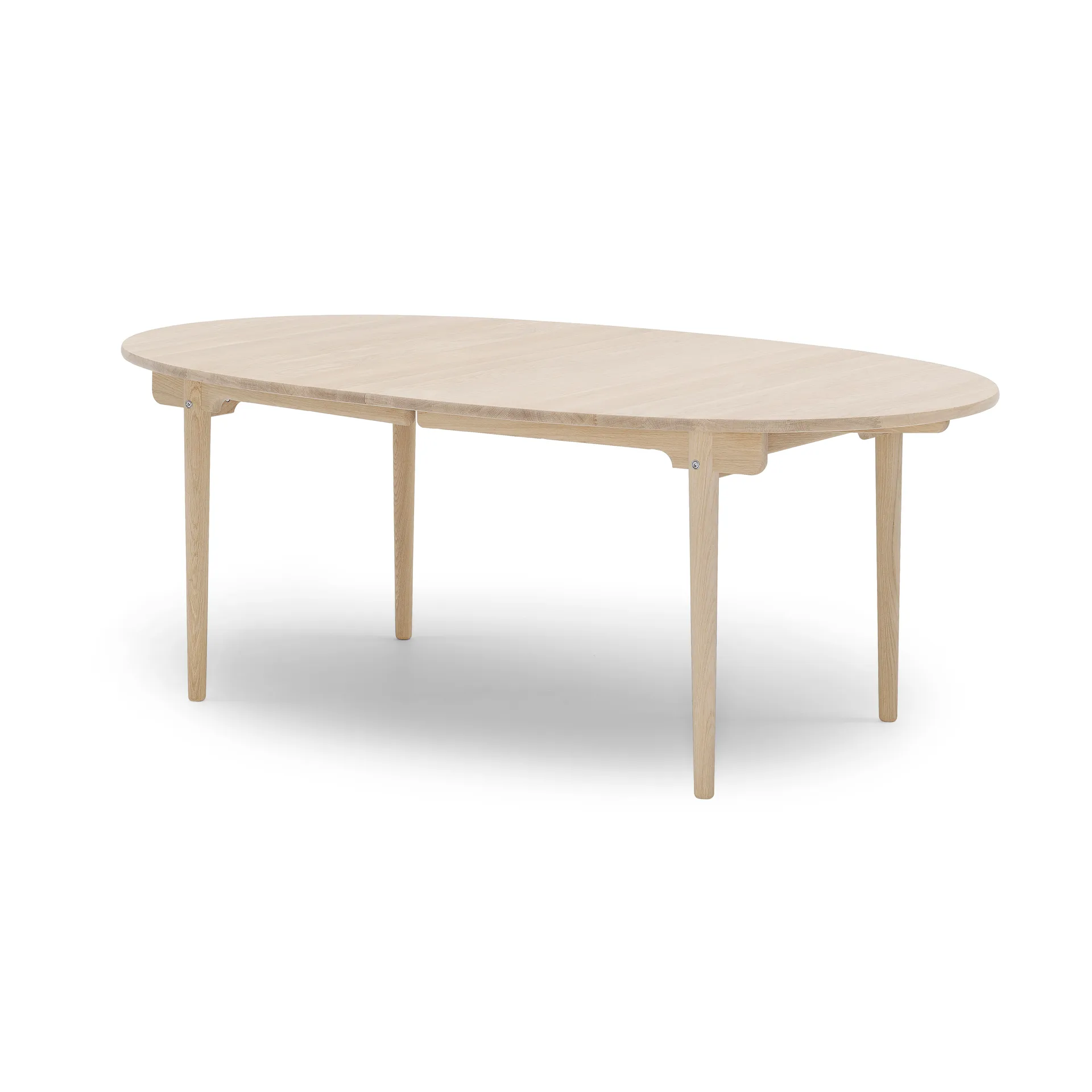 CH338 matbord med plats för 2 ilägg, Såpad ek Carl Hansen & Søn