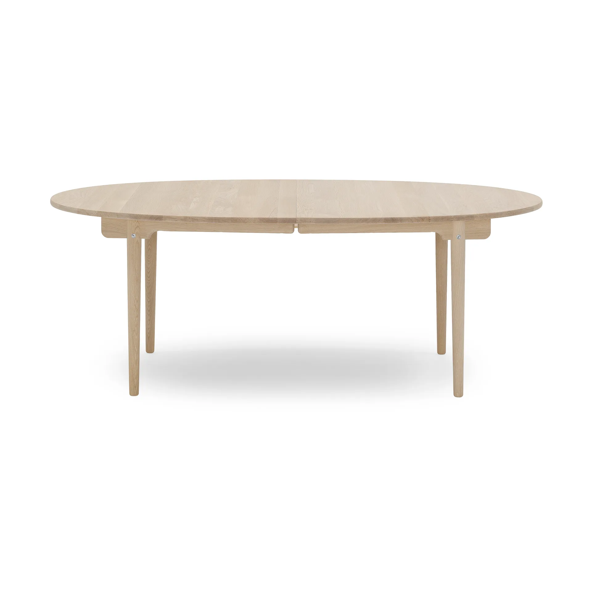 CH338 matbord med plats för 2 ilägg, Såpad ek Carl Hansen & Søn