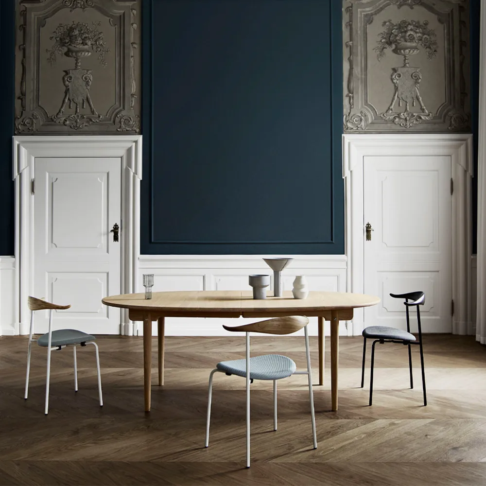 CH338 matbord med plats för 2 ilägg, Vitoljad ek, 200x115 cm Carl Hansen & Søn
