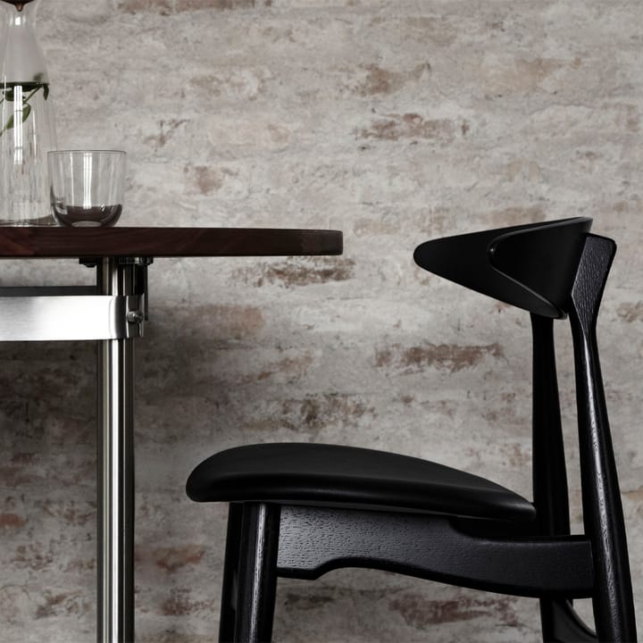 CH33P stol, Thor 301-svartlackat ek Carl Hansen & Søn