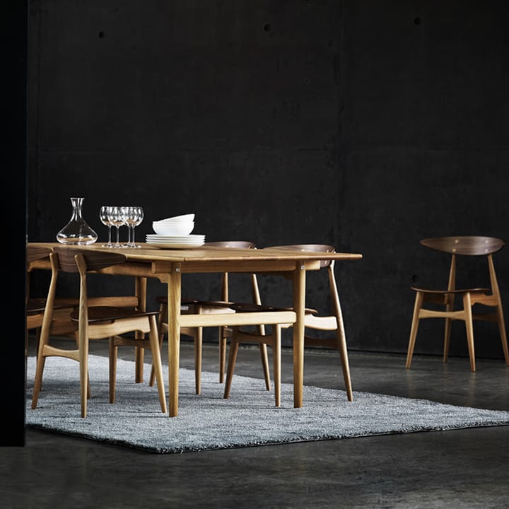 CH33T stol, Svartlack ek Carl Hansen & Søn