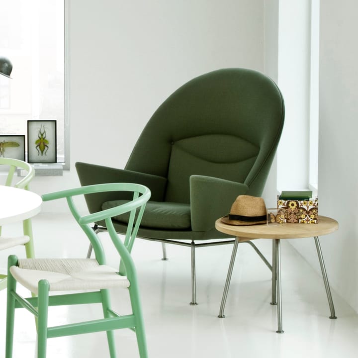 CH415 soffbord Ø55 cm, Vitoljad ek Carl Hansen & Søn