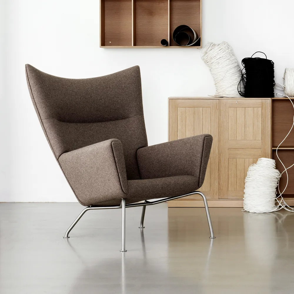 CH445 Wing Chair fåtölj, Remix 173-rostfria stålben Carl Hansen & Søn