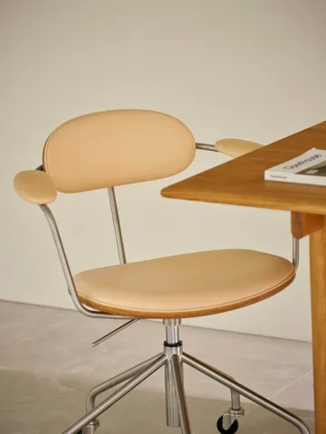 CH621 Swivel Chair - Läder Sif 90 beige-oljad ek - Carl Hansen & Søn