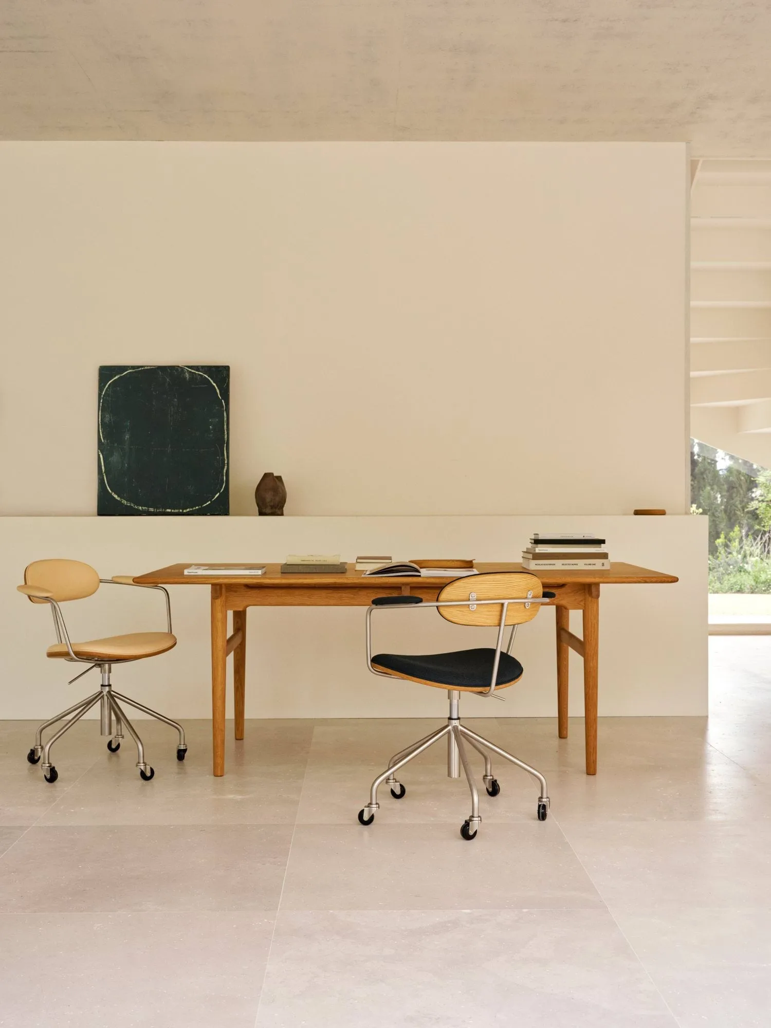 CH621 Swivel Chair, Tyg Vidar 1062 grön-oljad ek Carl Hansen & Søn