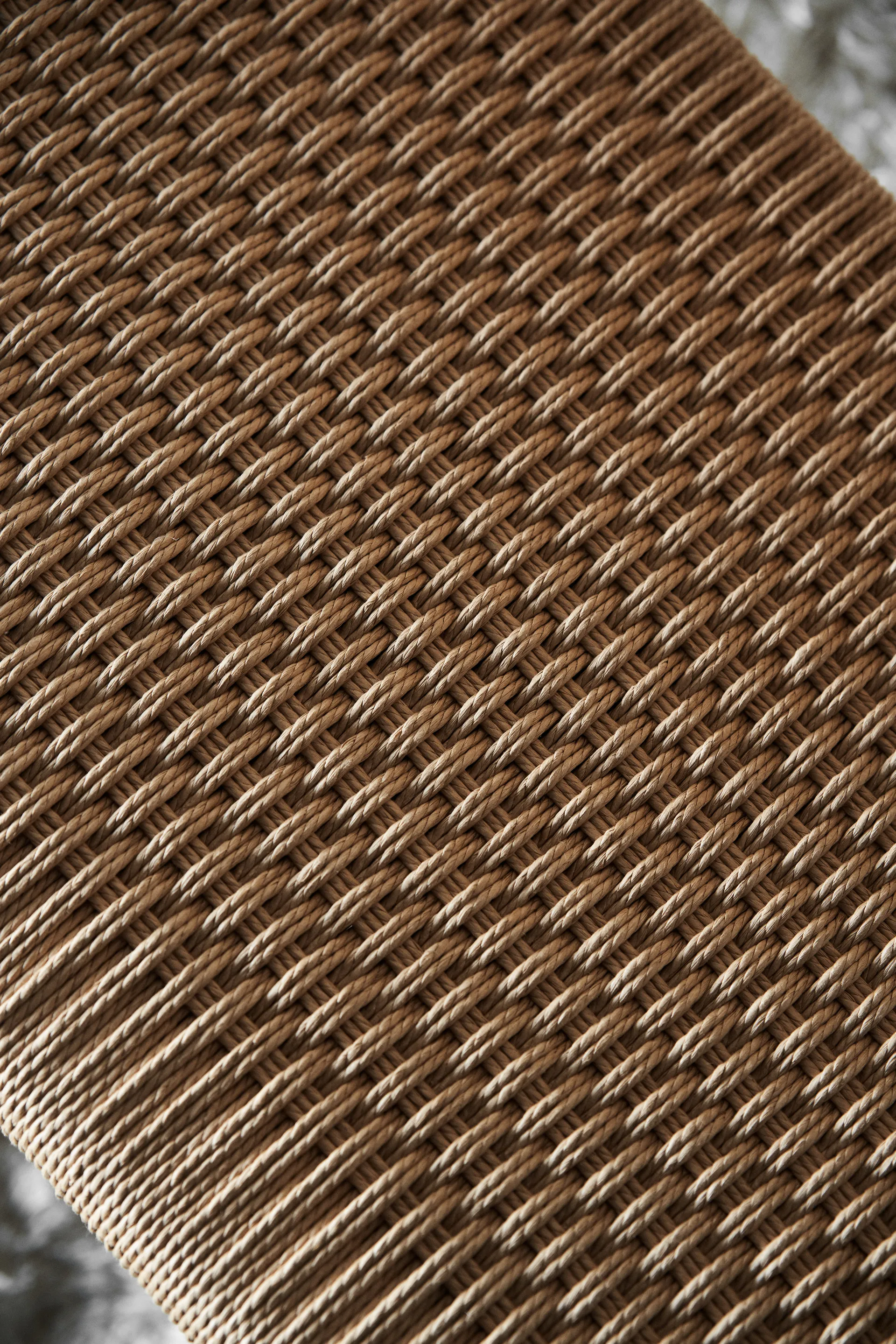 Cuba fällfåtölj jubileumsutgåva Svenssons 125 år, Mörkoljad ek, papperssnöre Carl Hansen & Søn