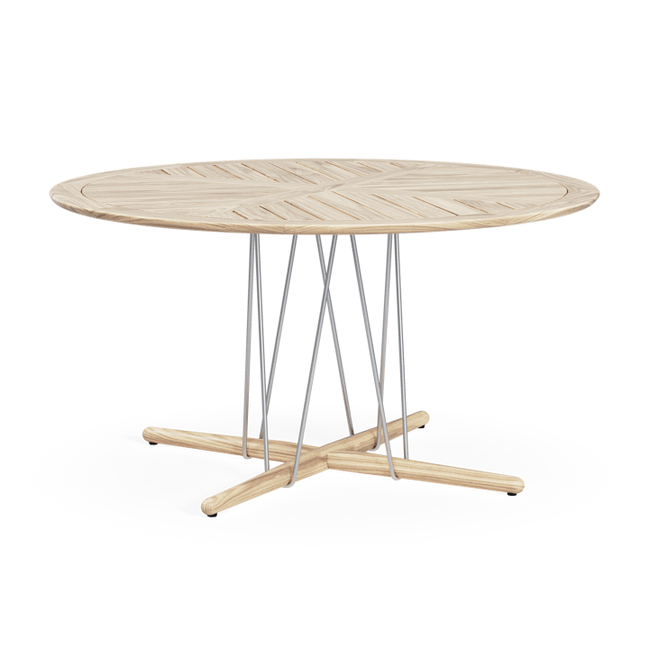 Embrace Outdoor table Ø140 cm - Teak obehandlad - Carl Hansen & Søn